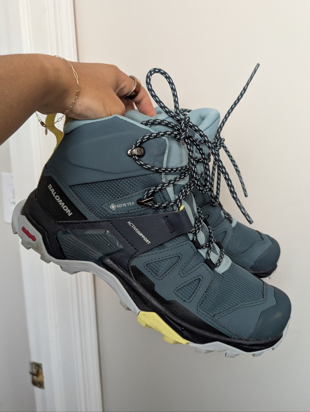 Salomon X Ultra 4 GORE-TEX Mid Stargazer Carbon W